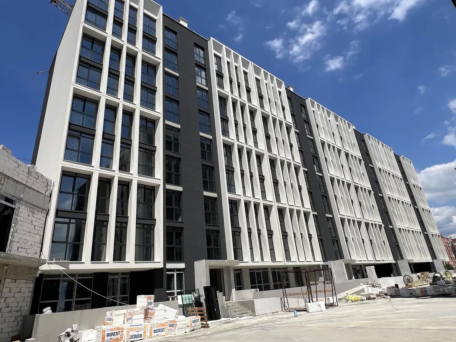3-кімнатна квартира у ЖК Panorama: власна тераса, підземний паркінг - фото 1