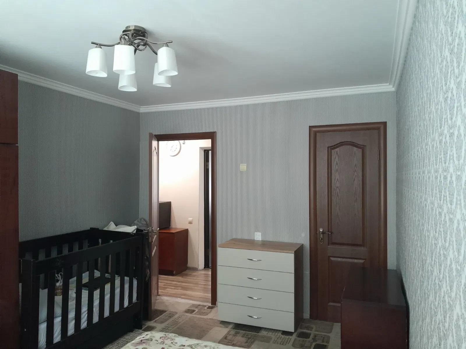 2-кімнатна квартира, Луцьк: євроремонт, цегляний будинок - фото 2