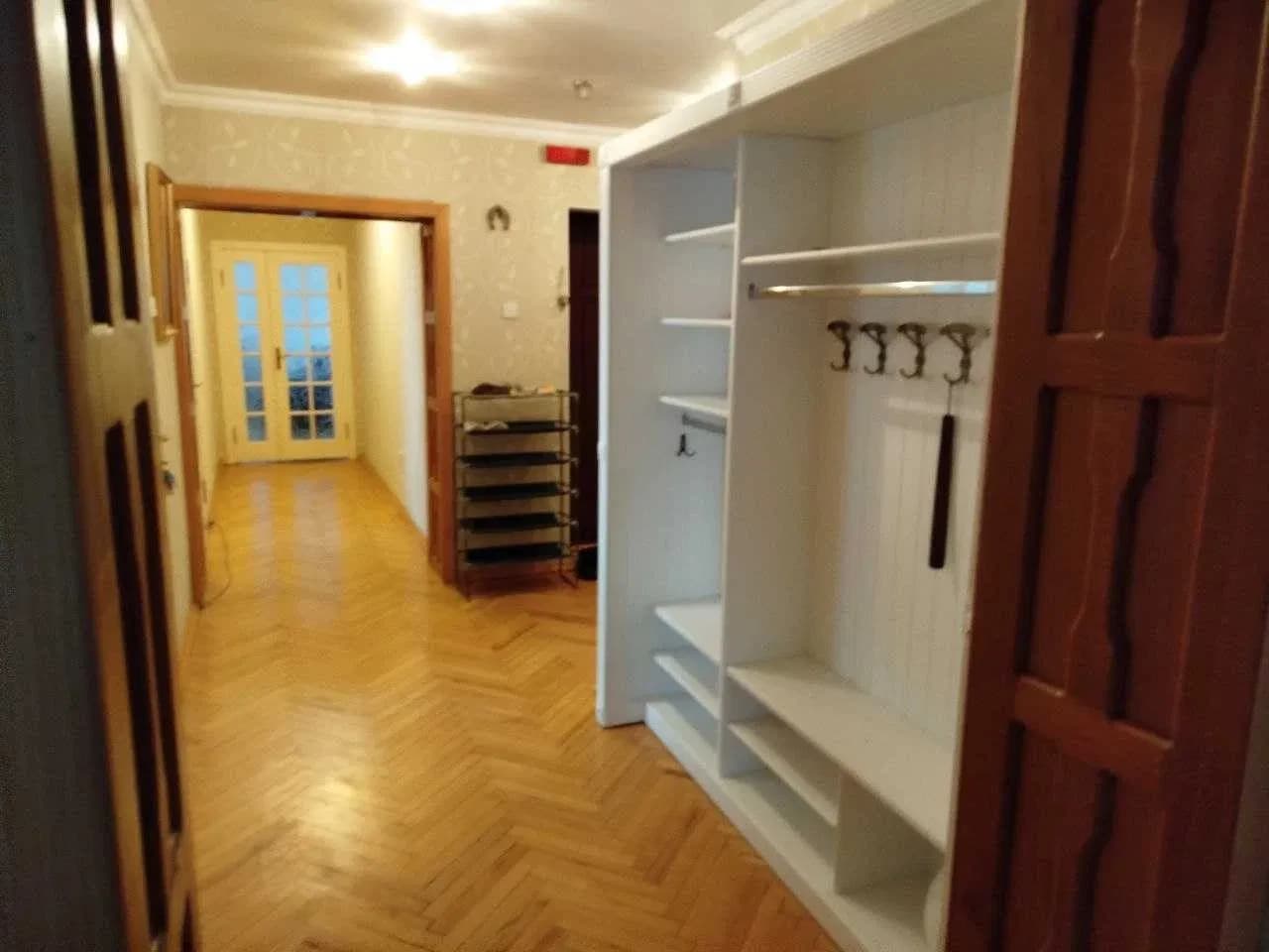 4-кімнатна квартира, Чернівці: генератор, опалення, водопостачання - фото 4