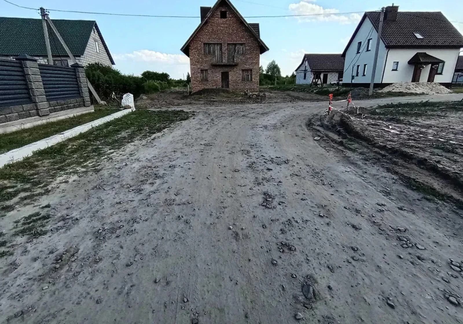 Будинок, Любомль: 2 поверхи, 10 соток, свердловина - фото 5