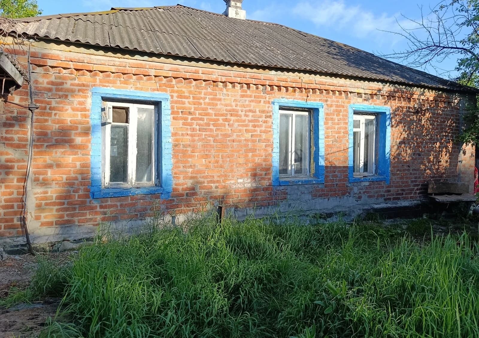 Будинок, Чугуїв: потребує ремонту, свердловина