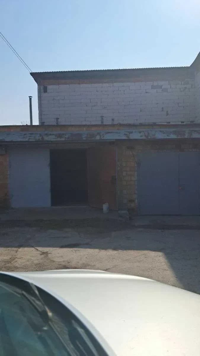 Гараж, Солом'янський: ГБК «Батиевський», свердловина, підвал-сховище - фото 1