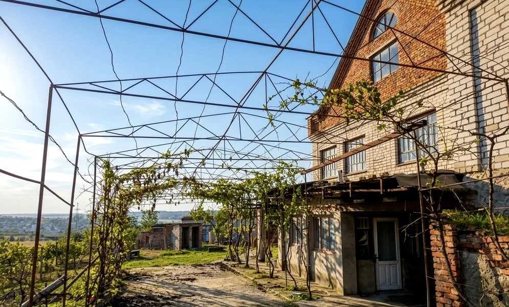 Будинок, Мішково-Погорілове: 25 соток, вихід до річки, гараж