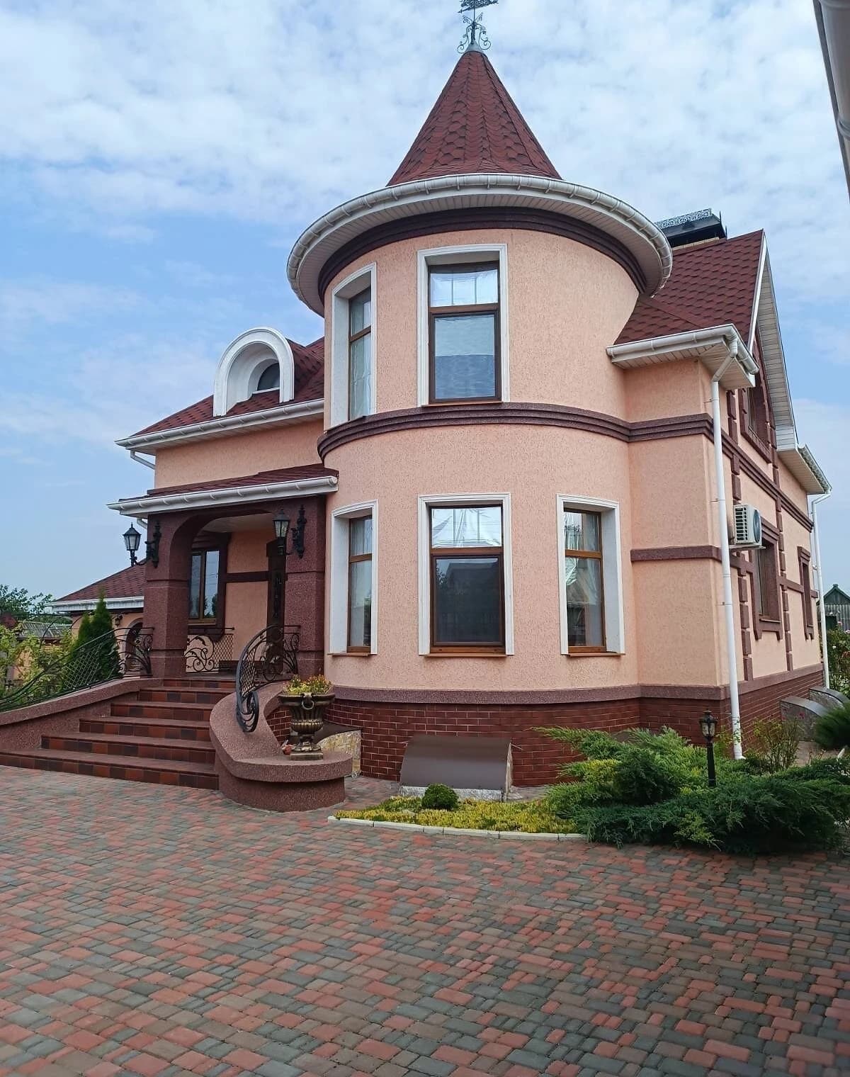 Будинок, Карлівка: басейн, веранда, ділянка 15 соток