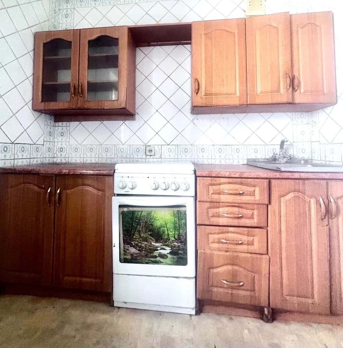 2-кімнатна квартира, Основ'янський: косметичний ремонт, засклена лоджія