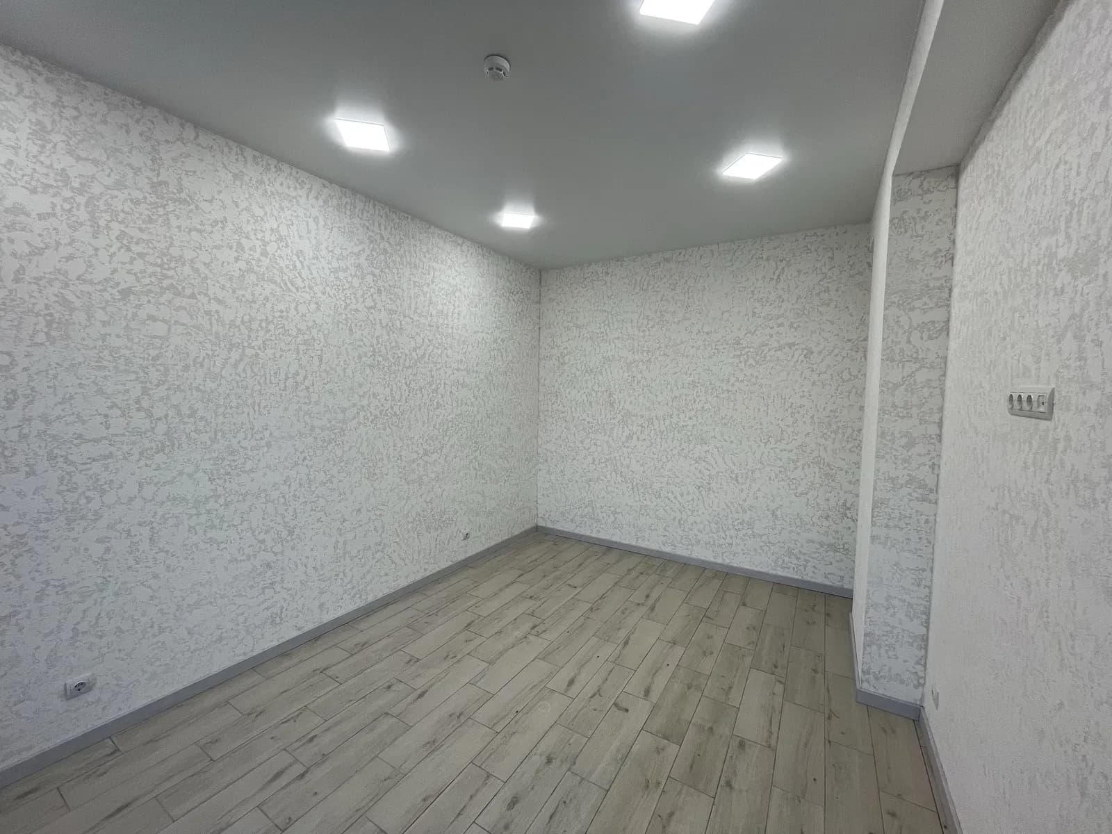 Приміщення у ЖК Нові Метри Club: душ, паркінг, оптоволокно - фото 3