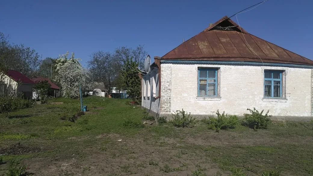 Будинок, Лука: цегляний, газове опалення, сарай і погріб - фото 2