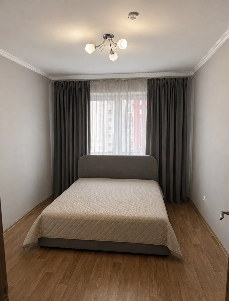 2-кімнатна квартира у ЖК Еврика: кухня-вітальня, 7 хв до метро - фото 4