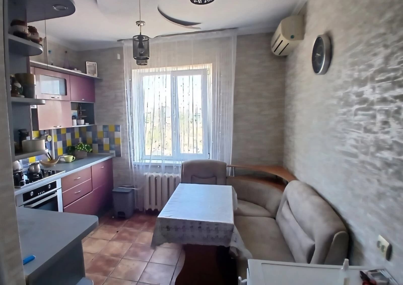 2-кімнатна квартира, Шуменський: вода й опалення без світла - фото 1