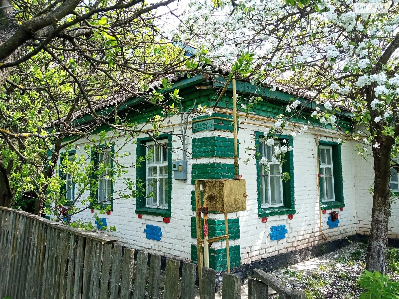 Будинок, Красносілля: 51 сотка, 3 спальні, криниця