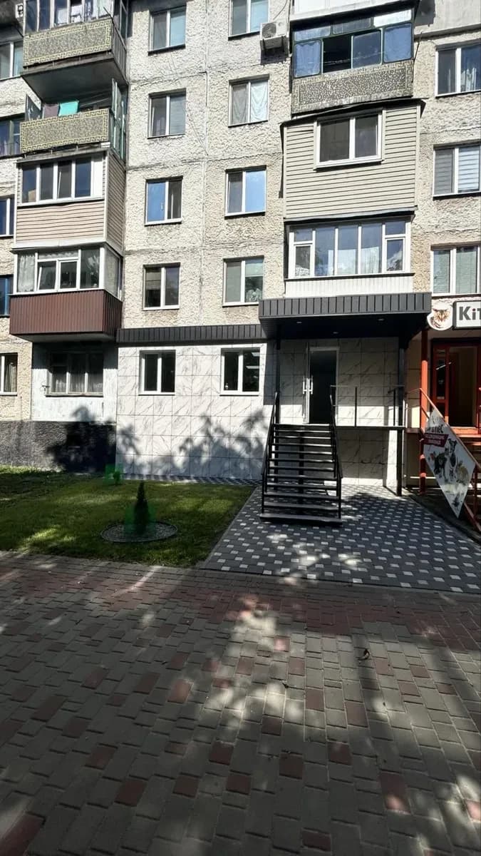 Приміщення, Техучилища: фасадне, сучасний ремонт, червона лінія - фото 2