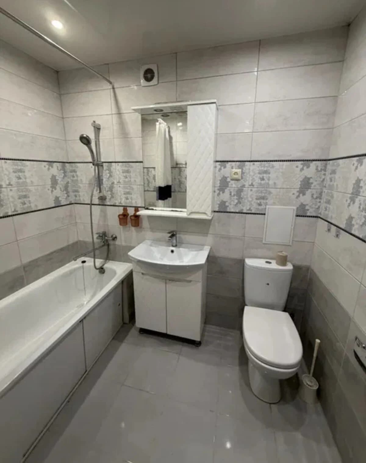 2-кімнатна квартира, Сади 3 (Огнівка): євроремонт, газове опалення - фото 5