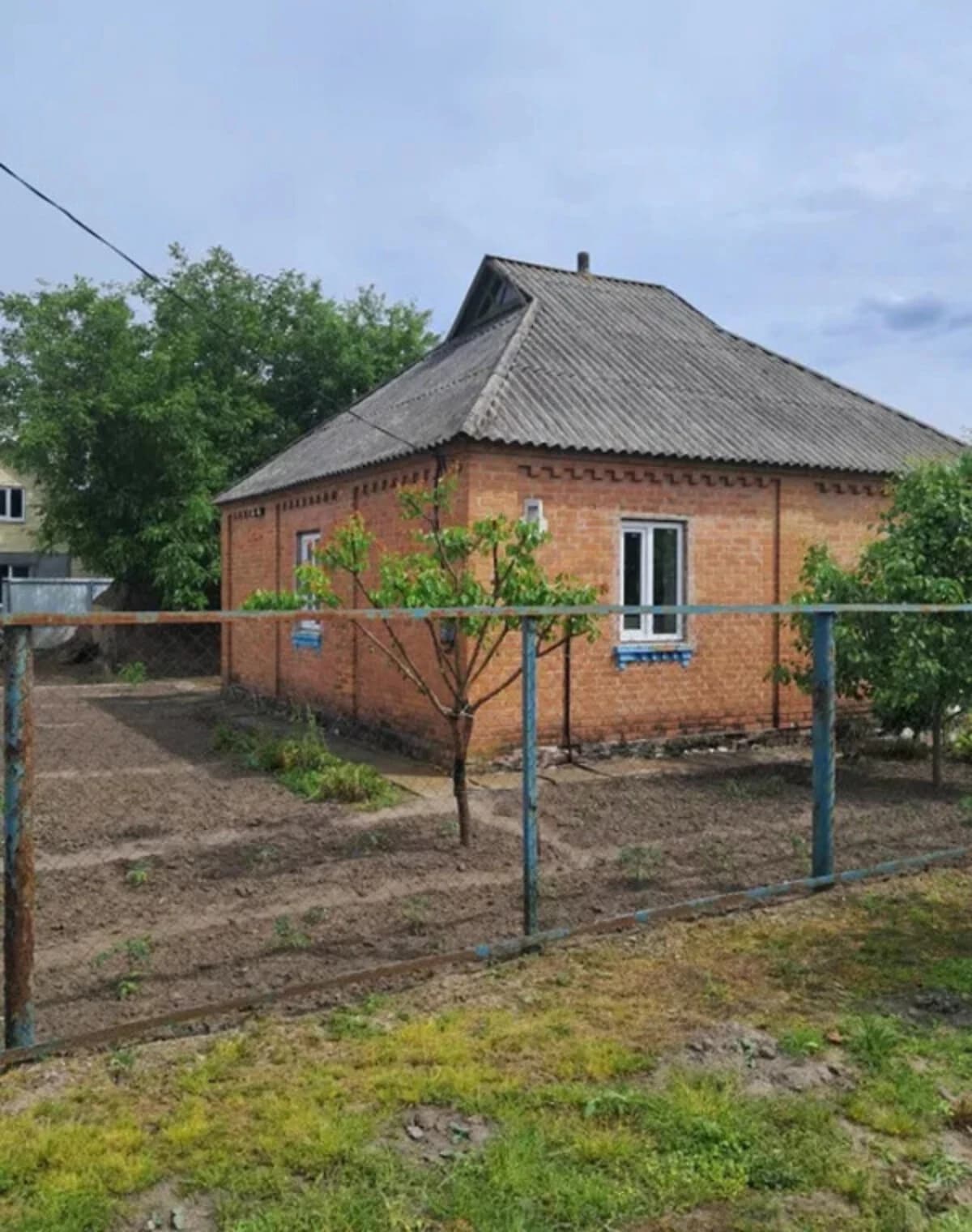 Будинок, Вороніна: цегляні стіни, 7 соток, газ