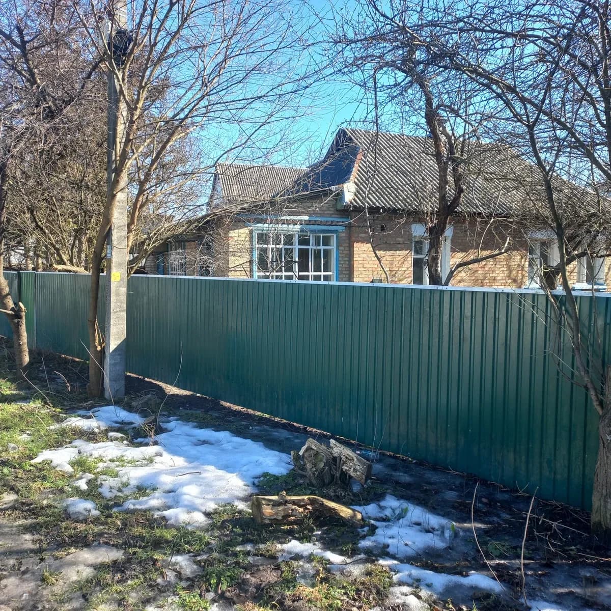 Будинок, Зазим'я: 25 соток, під чистову обробку, червона цегла - фото 1