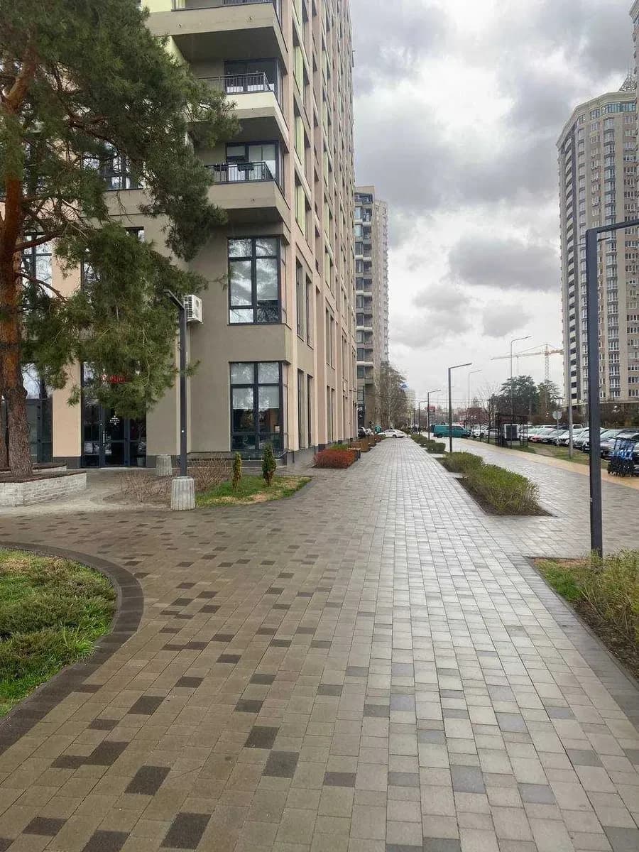 Комерційне приміщення у ЖК Krona Park: з орендарем, фасадне - фото 5