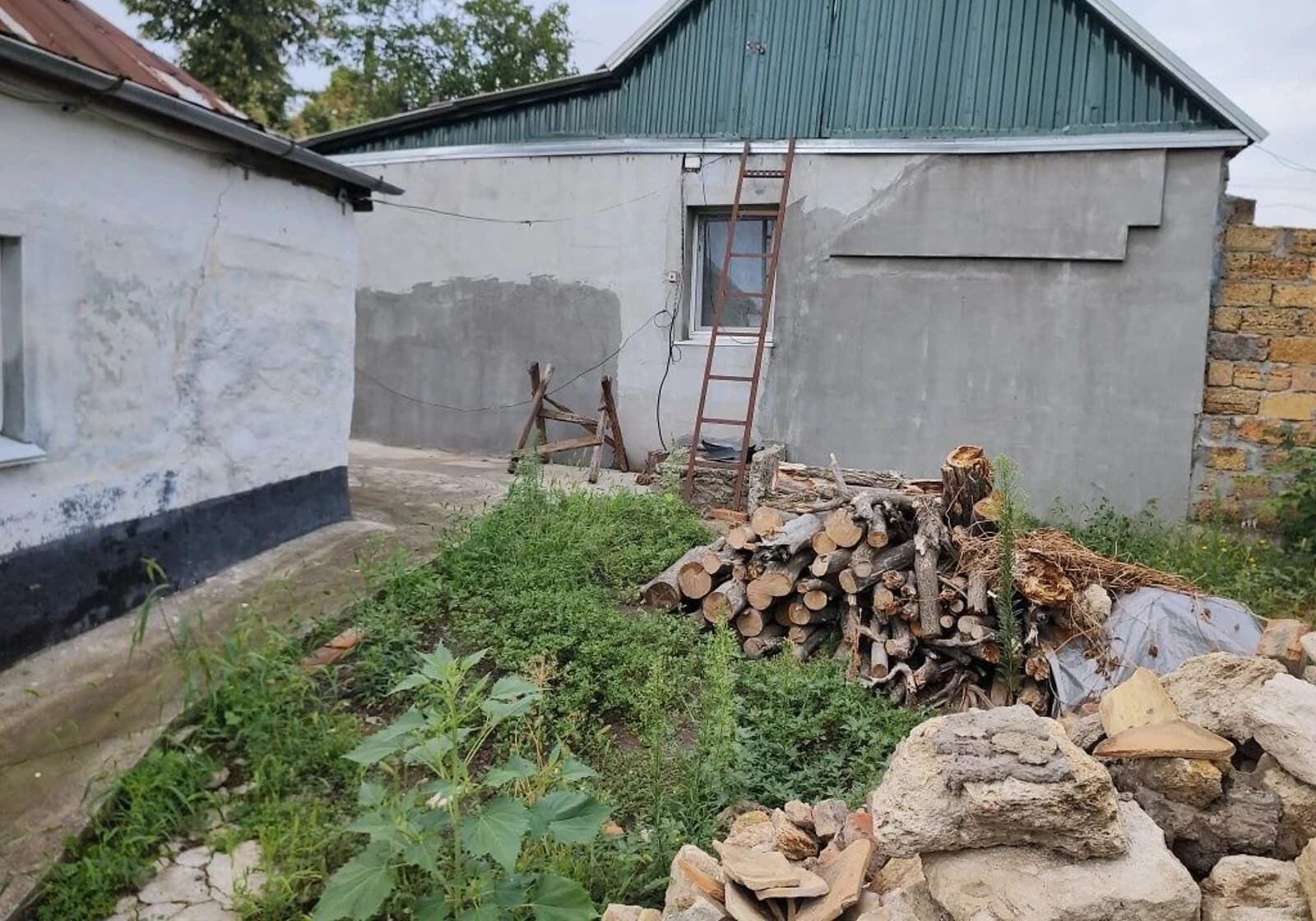 Будинок, Нововоронцовка: цегляні стіни, центральне опалення, сарай - фото 4