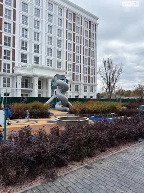 1-кімнатна квартира, Чайки: без ремонту, тепла підлога