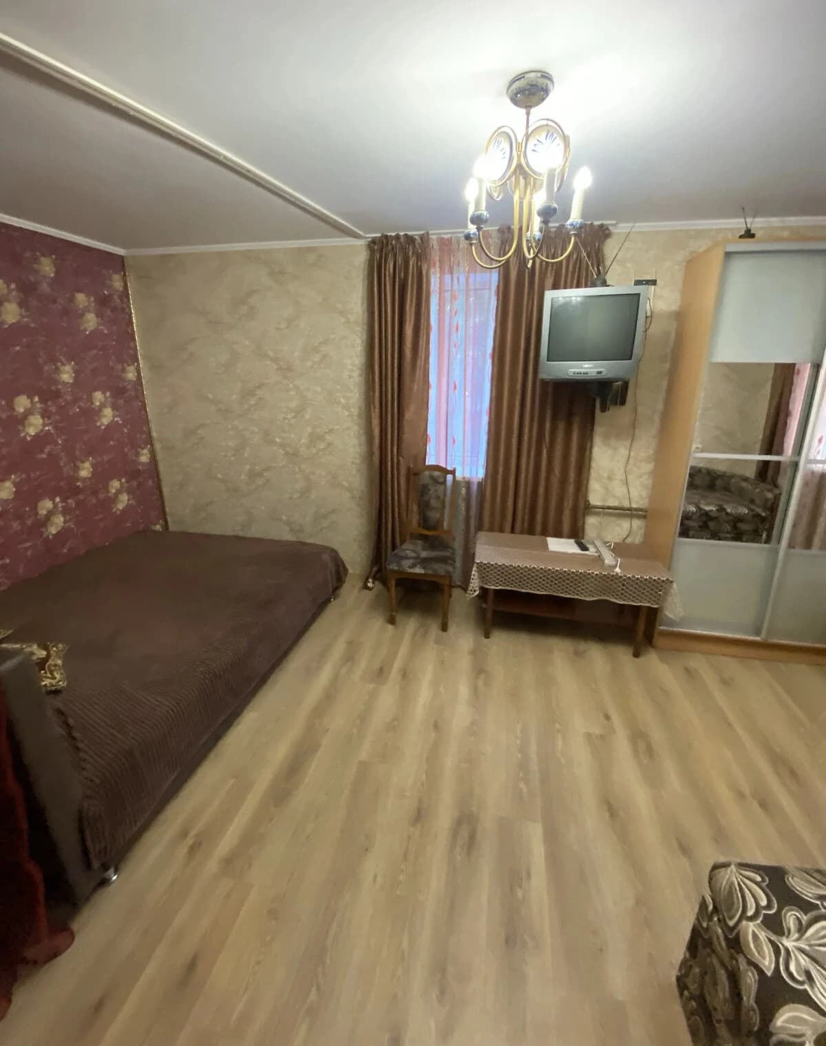 1-кімнатна квартира, Чернігів: дизайнерський ремонт, цегляні стіни - фото 2