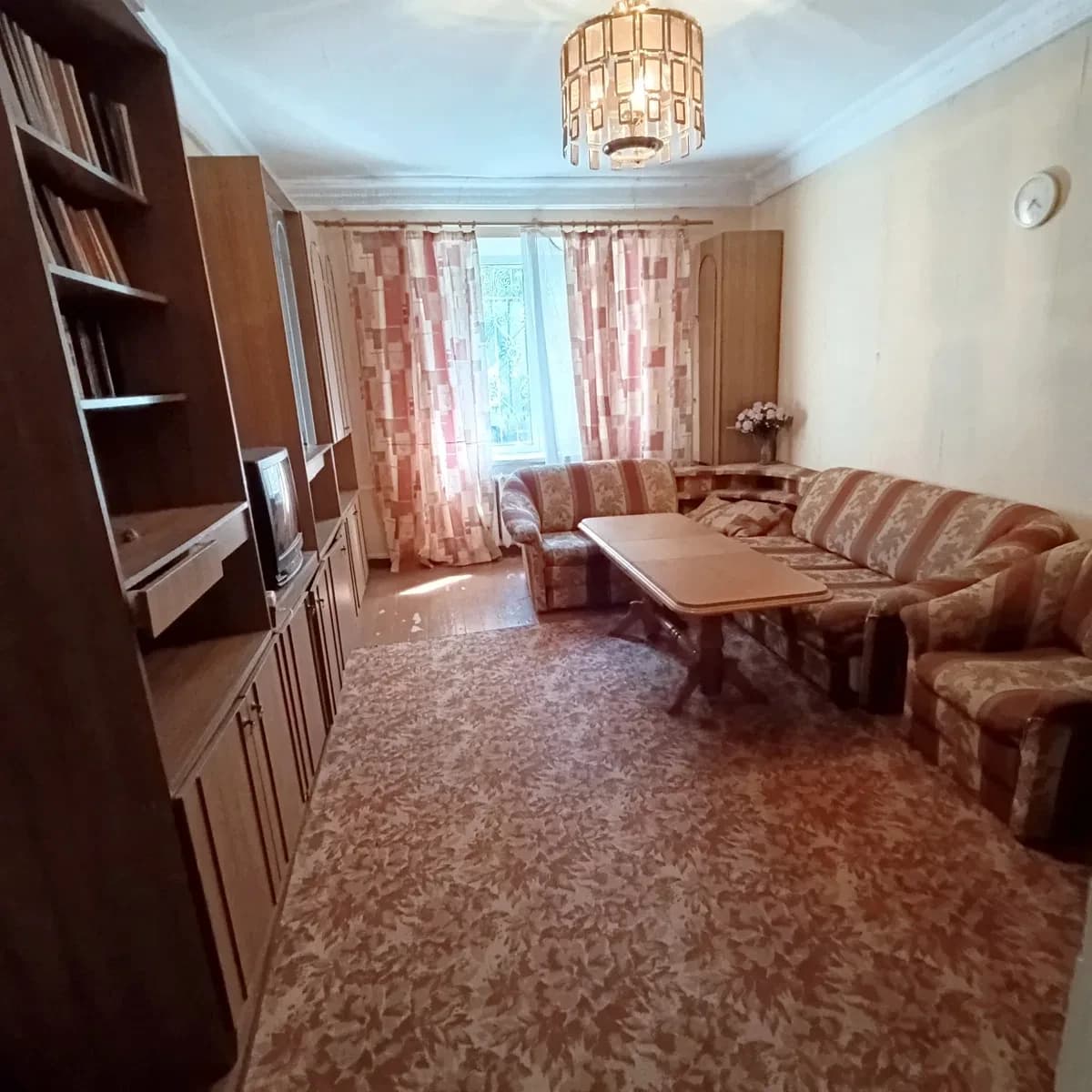 3-кімнатна квартира, Світловодськ: сталінка, високі стелі