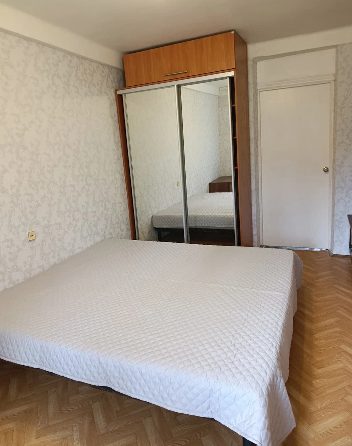 2-кімнатна квартира, Відрадний: косметичний ремонт, метро Берестейська - фото 1
