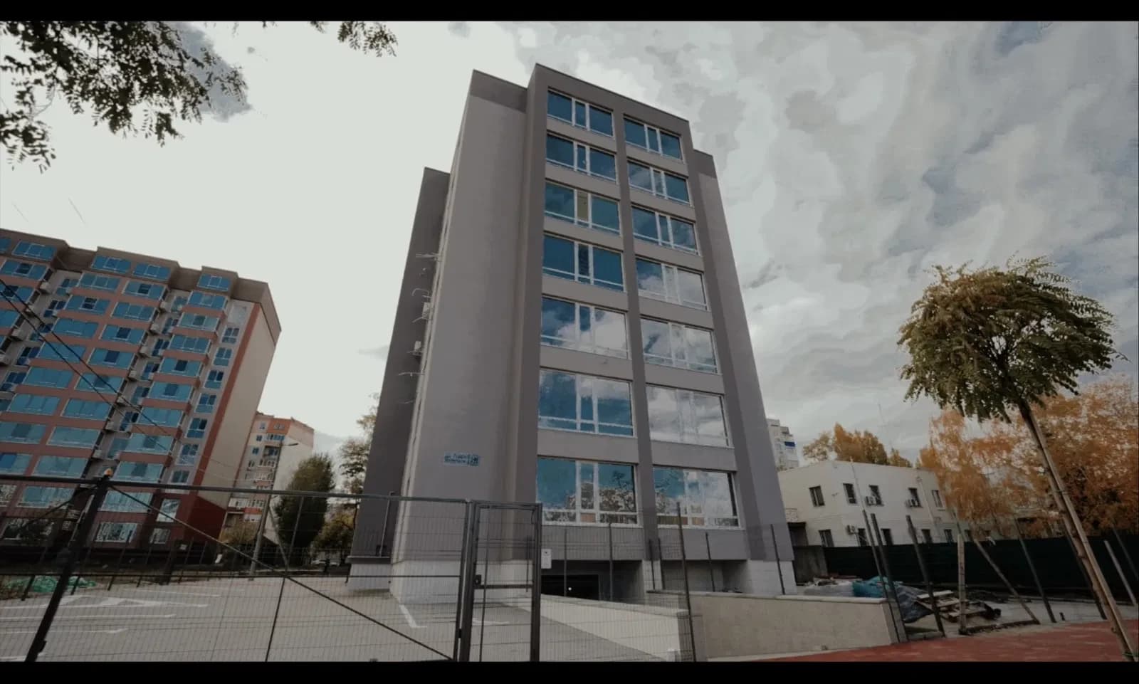 2-кімнатна квартира, Кременчук: підземний паркінг, єОселя - фото 1