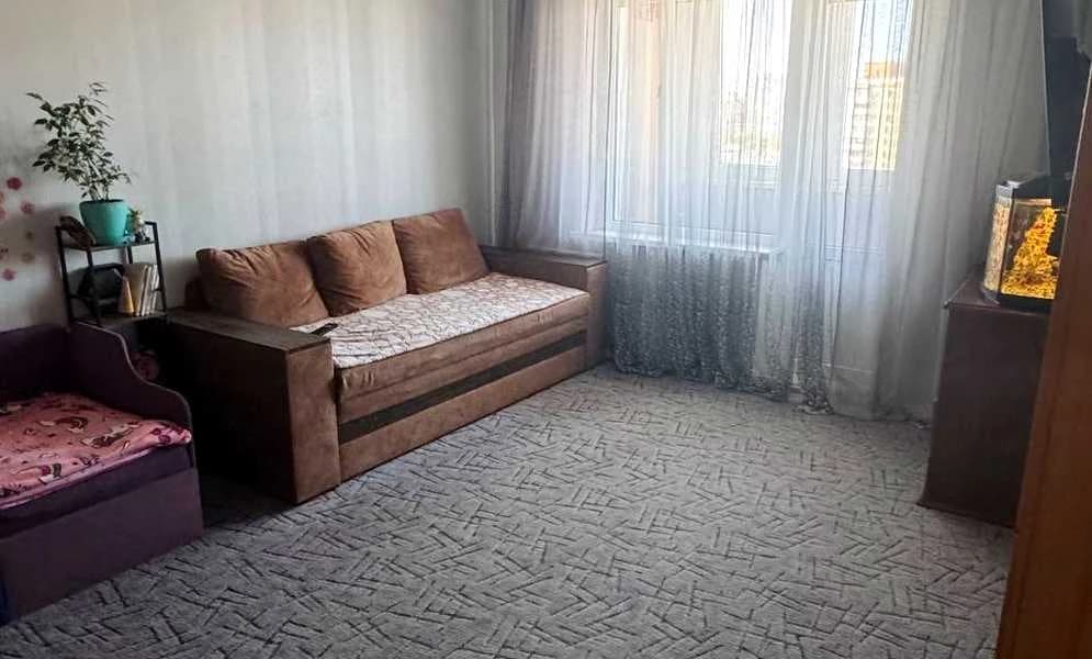 1-кімнатна квартира, Дарницький: 10 хв до метро