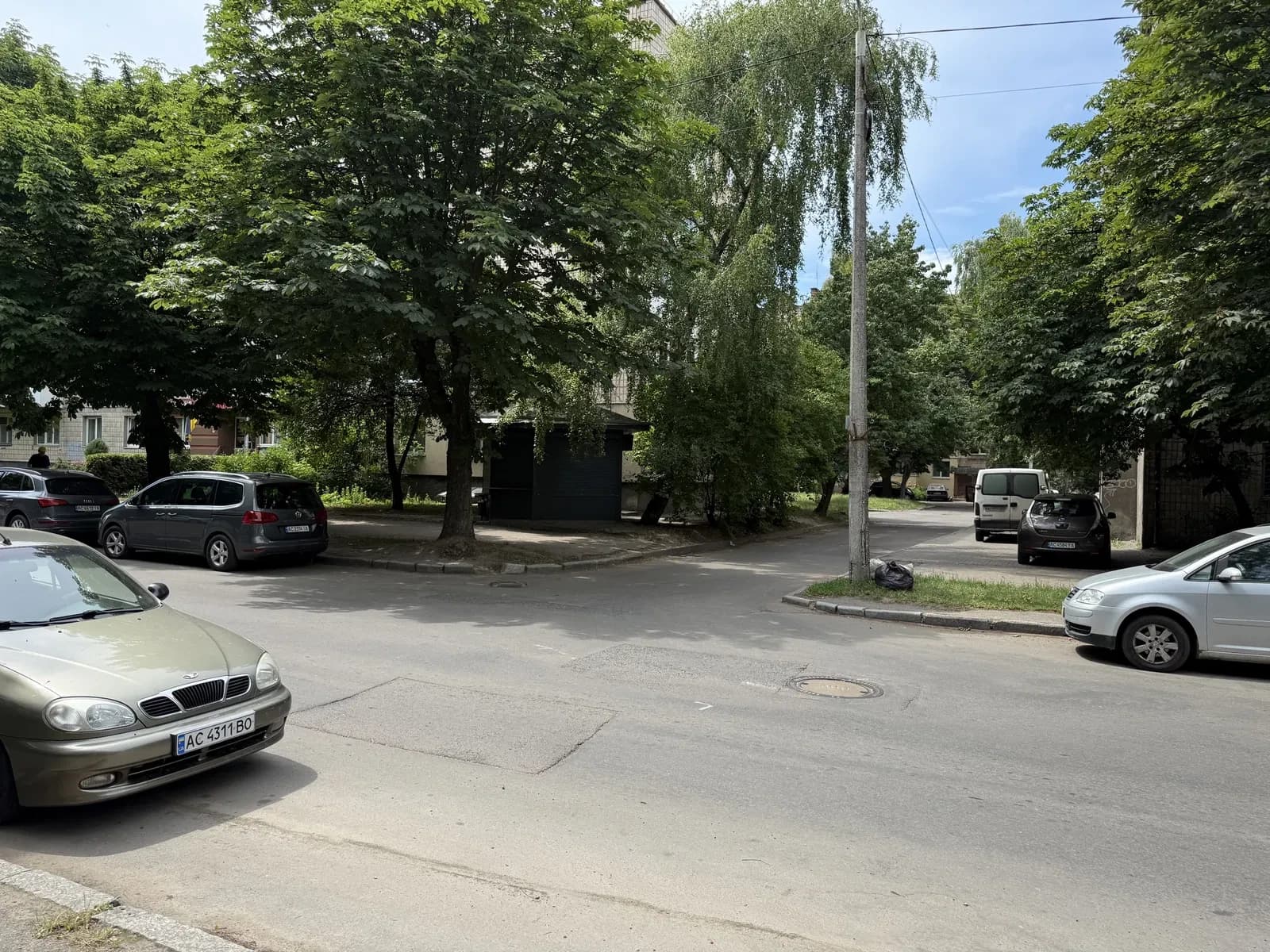 Кіоск, Рованці: фасадне розташування, окремий вхід - фото 3