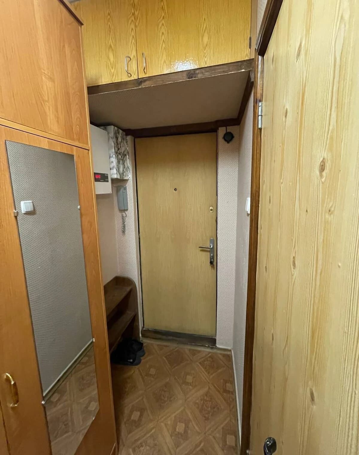 2-кімнатна квартира, Відрадний: цегляні стіни, вода й опалення без світла - фото 2