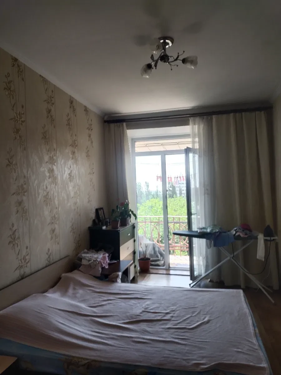 2-кімнатна квартира, Заводський: центр, два балкони - фото 2