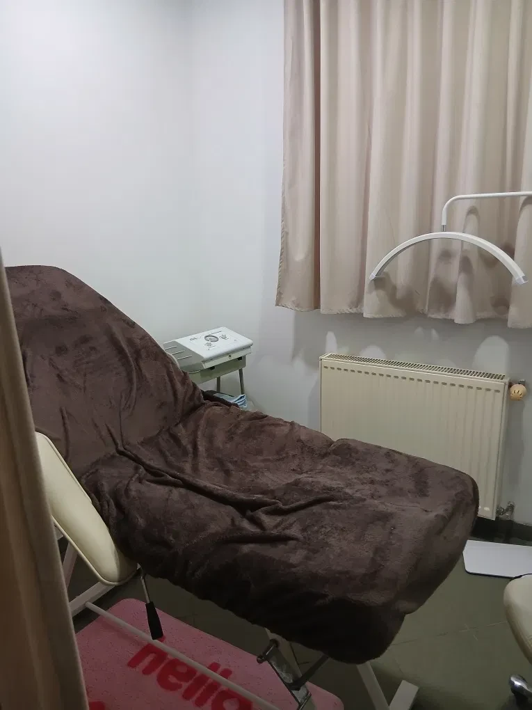 Місце для бровиста, Личаківський: світло 24/7, перший поверх - фото 4