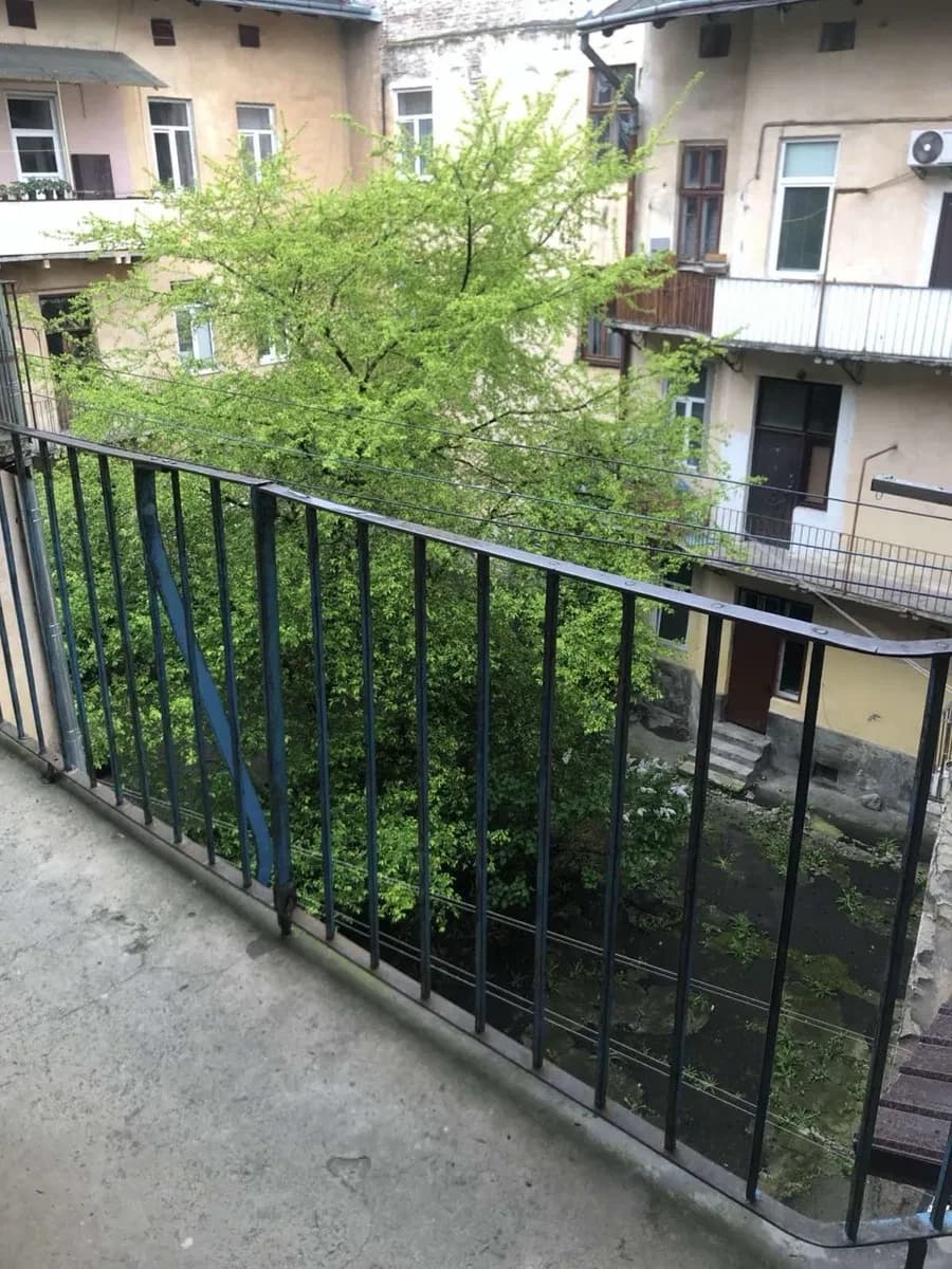 2-кімнатна квартира, Галицький: тихий центр, 5 хв до Оперного театру