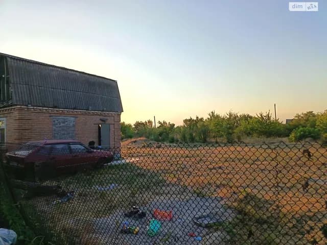 Дача, Дачі ДСК: цегляні стіни, опалення, можливий торг
