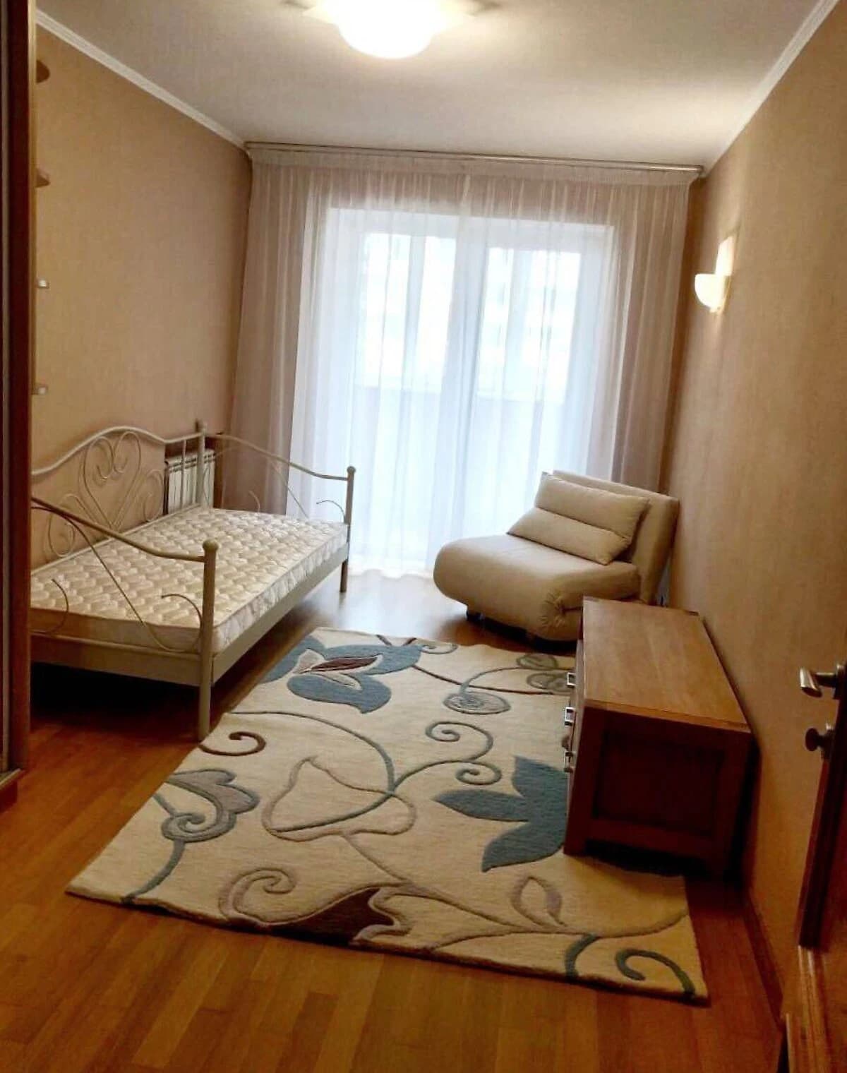 3-кімнатна квартира, Позняки: євроремонт, паркет, метро Осокорки - фото 2