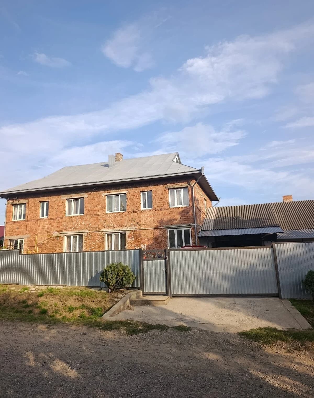Будинок, Чагор Глибоцький: 40 соток, бесідка, 8 спалень - фото 1