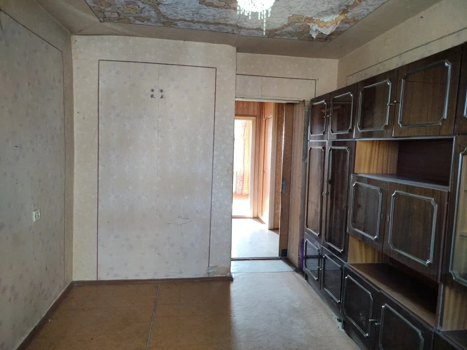 3-кімнатна квартира, Заводський: під ремонт, два балкони - фото 1