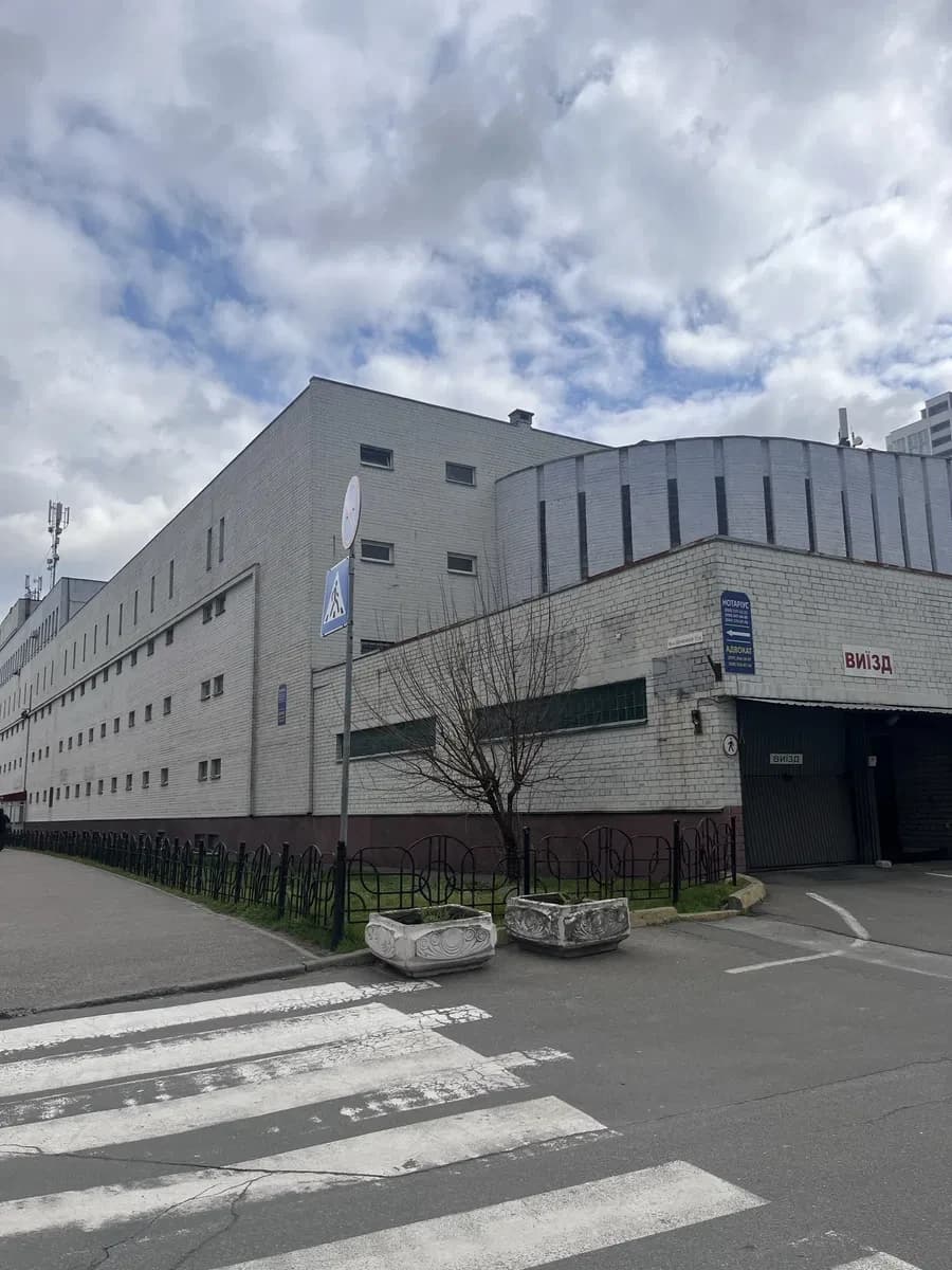 Гараж, Дарницький: відеоспостереження, охорона, санвузол - фото 1