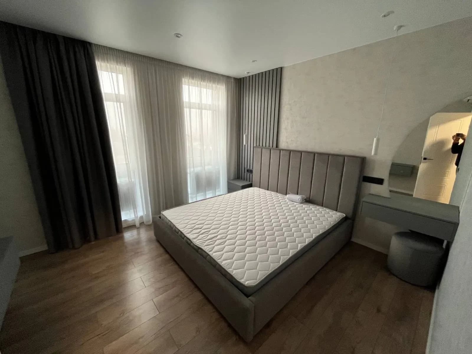 Таунхаус у ЖК Beverly Hills Residence: генератор, тераса, паркомісце - фото 2