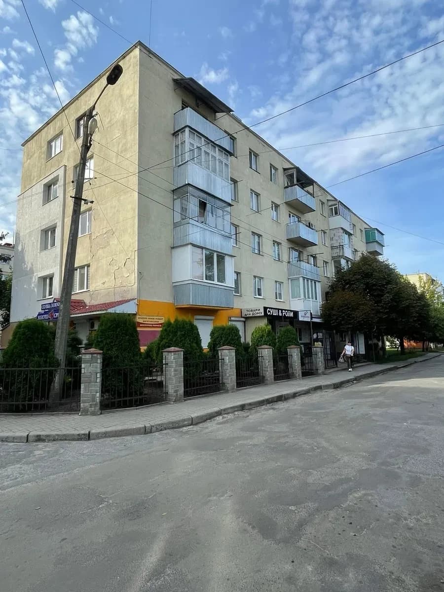 3-кімнатна квартира, Броди: новий євроремонт, індивідуальне газове опалення - фото 2