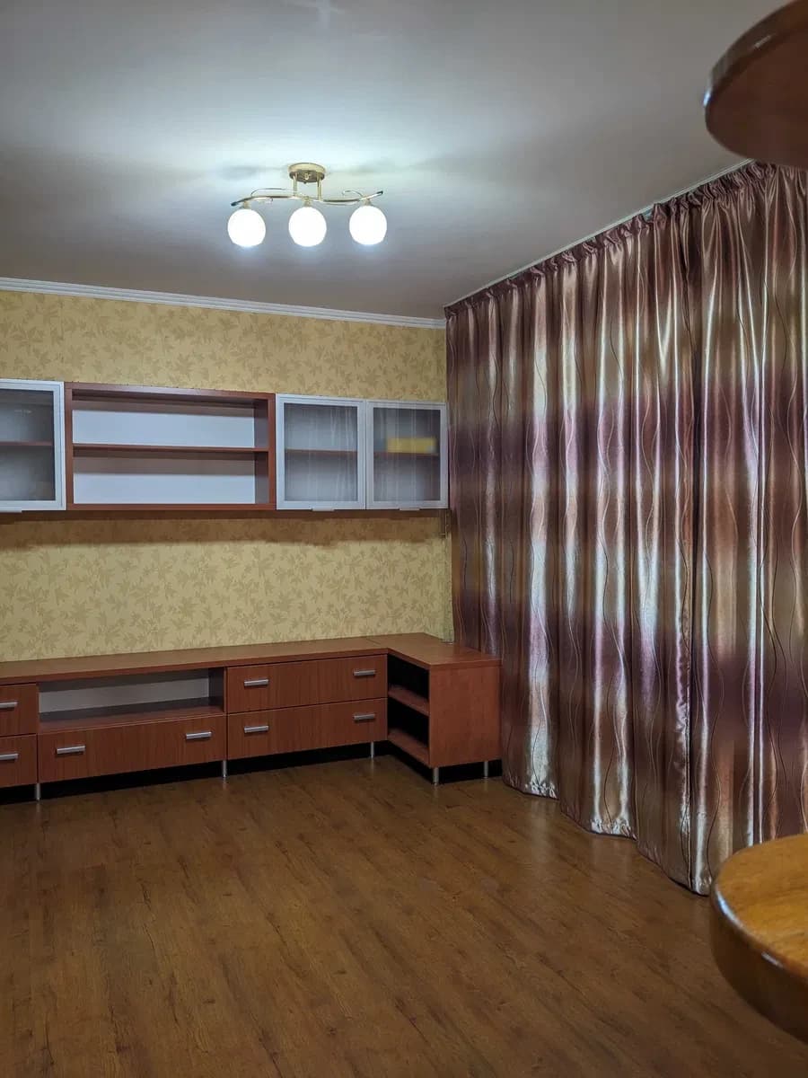 1-кімнатна квартира, Білгород-Дністровський: євроремонт, без тварин - фото 1