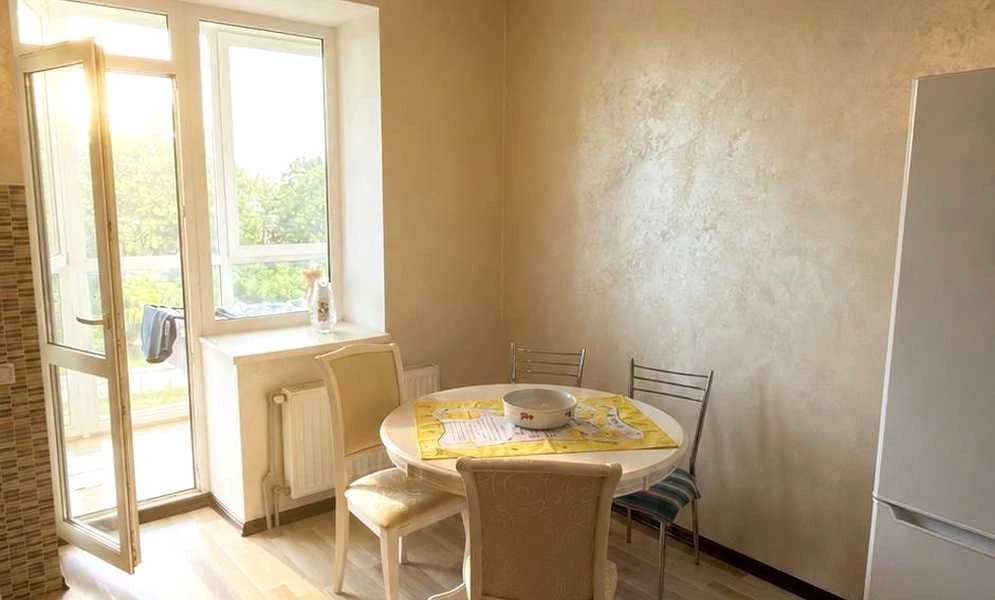 1-кімнатна квартира, Залізничний: двостороннє планування, лоджія - фото 1