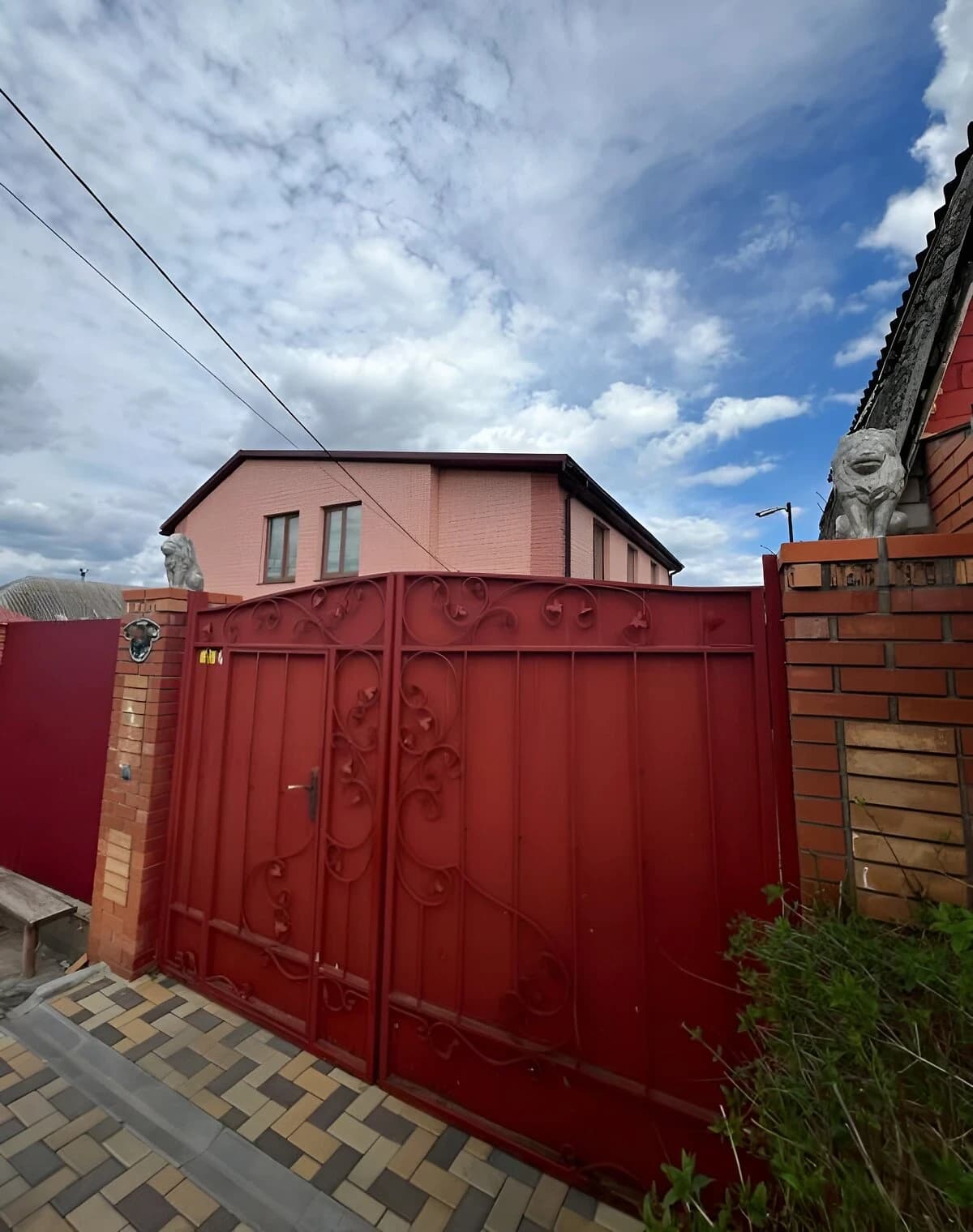 Будинок, Варварівка: гараж із підвалом, бесідка, 7 соток - фото 1