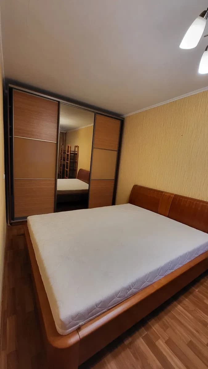3-кімнатна квартира, Немишлянський: авторський ремонт, метро Д.Спорту