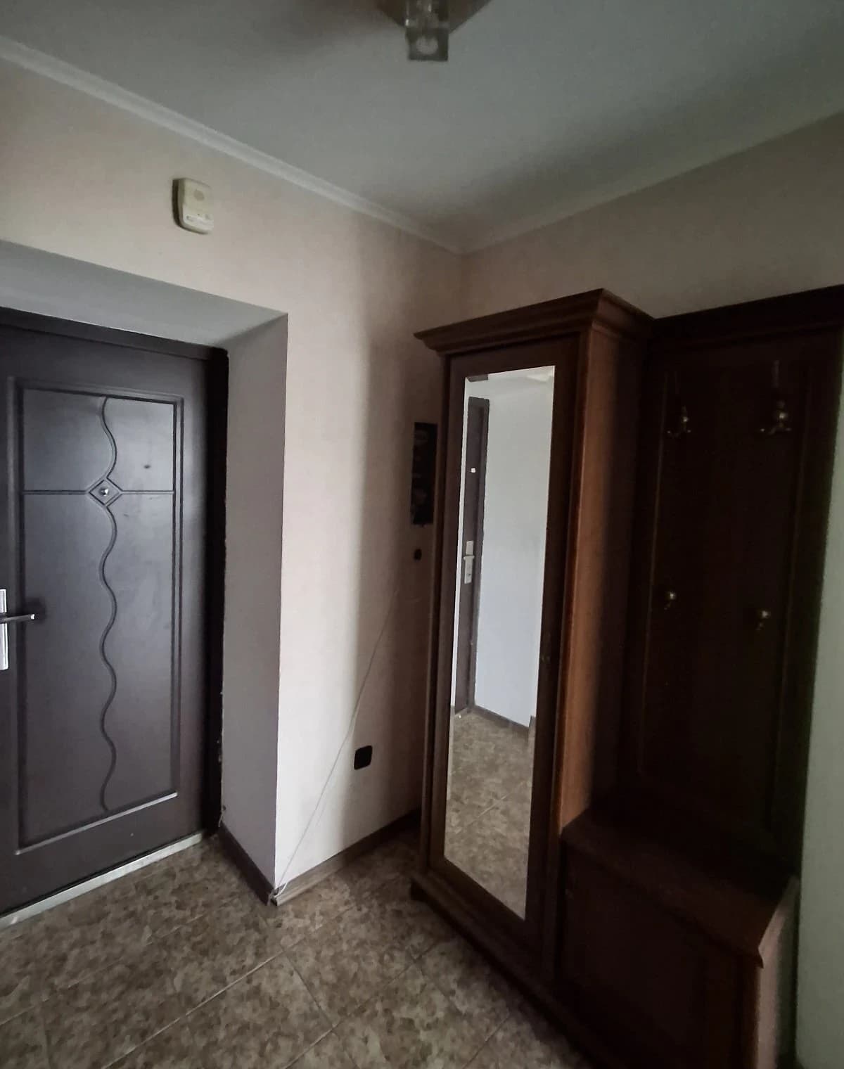 1-кімнатна квартира, Комунарський: опалення без світла - фото 2