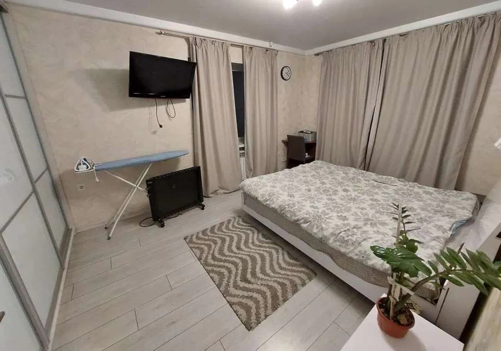 2-кімнатна квартира, Нивки: кухня-студія, закритий двір, метро Нивки - фото 2