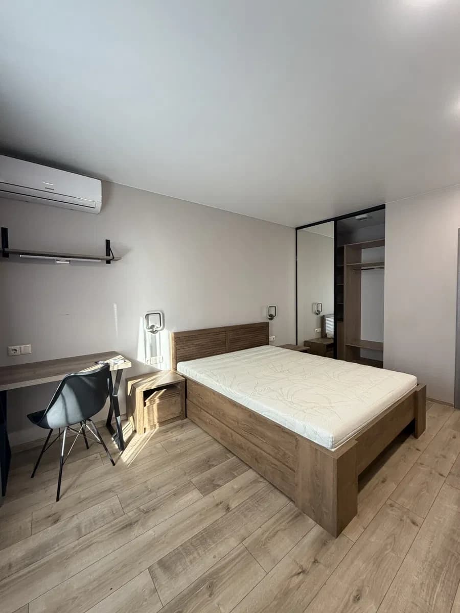 1-кімнатна квартира у ЖК Липинський +: сучасний ремонт, кухня 15 м²