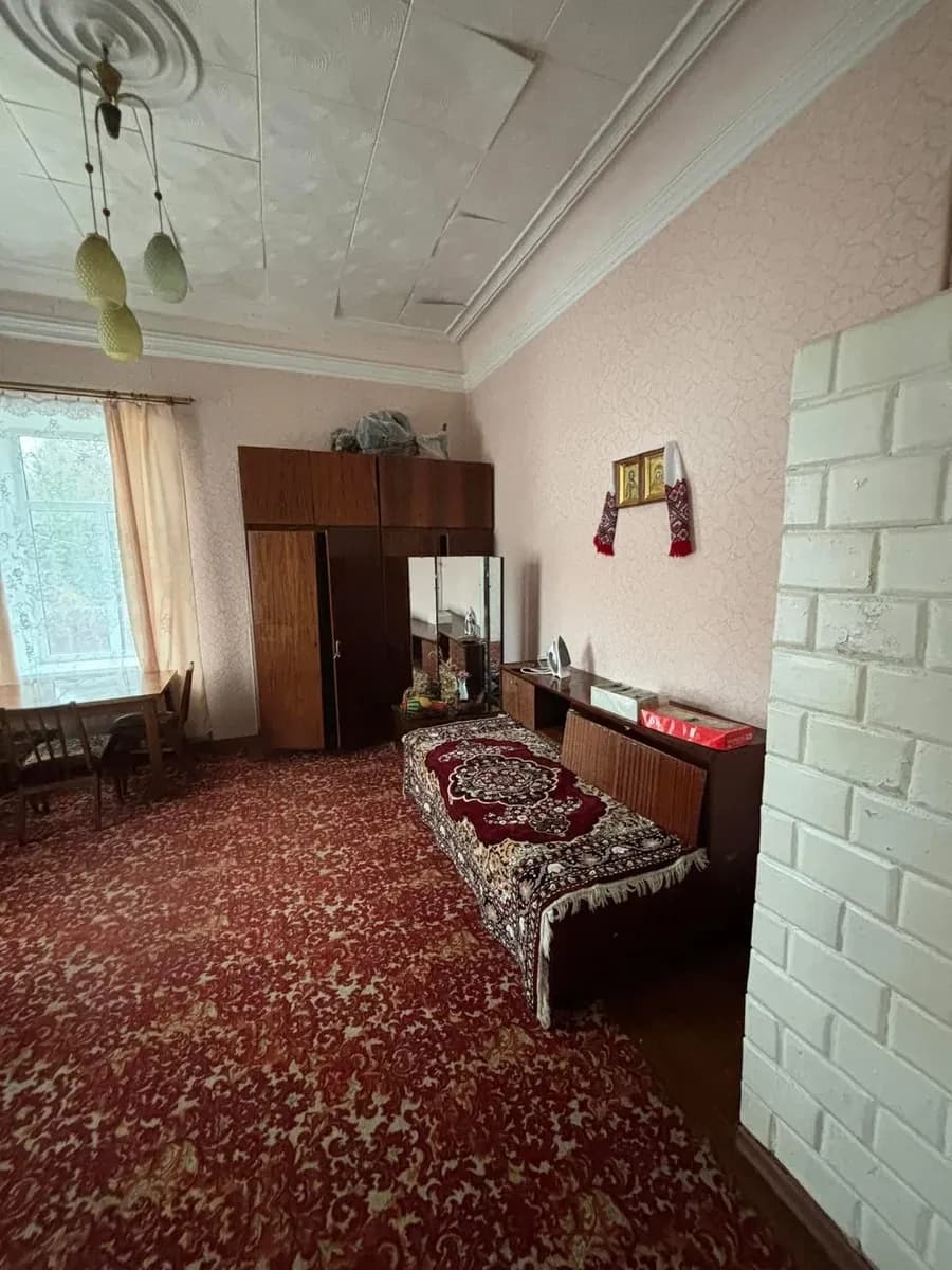 3-кімнатна квартира, Володимир: окремий город, цегляний сарай - фото 3