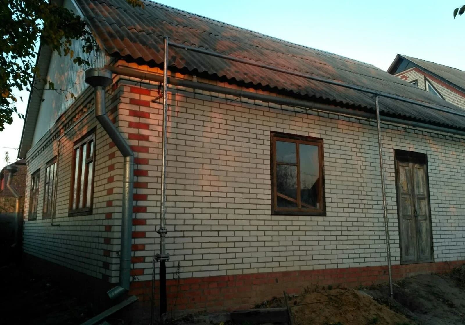 Будинок, Охтирка: єОселя, єВідновлення, криниця - фото 2