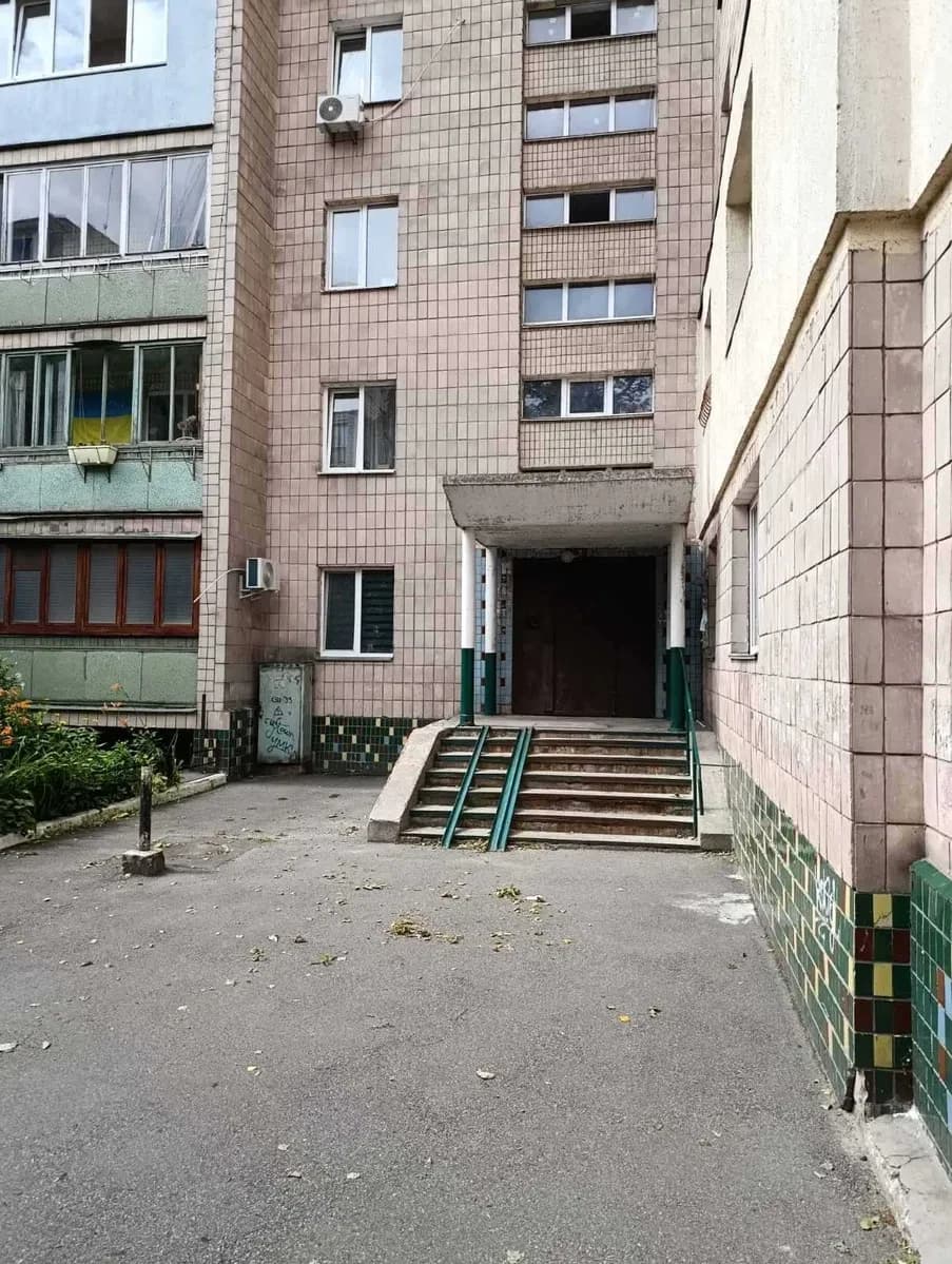 2-кімнатна квартира, Вишгород: паркувальне місце, можливий торг - фото 2