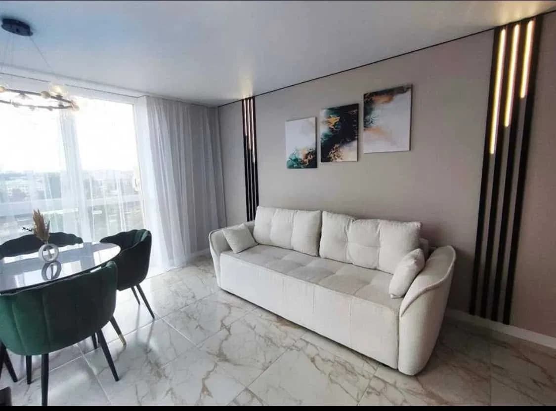 3-кімнатна квартира у ЖК Riel City: вид на Львів, авторський ремонт - фото 5