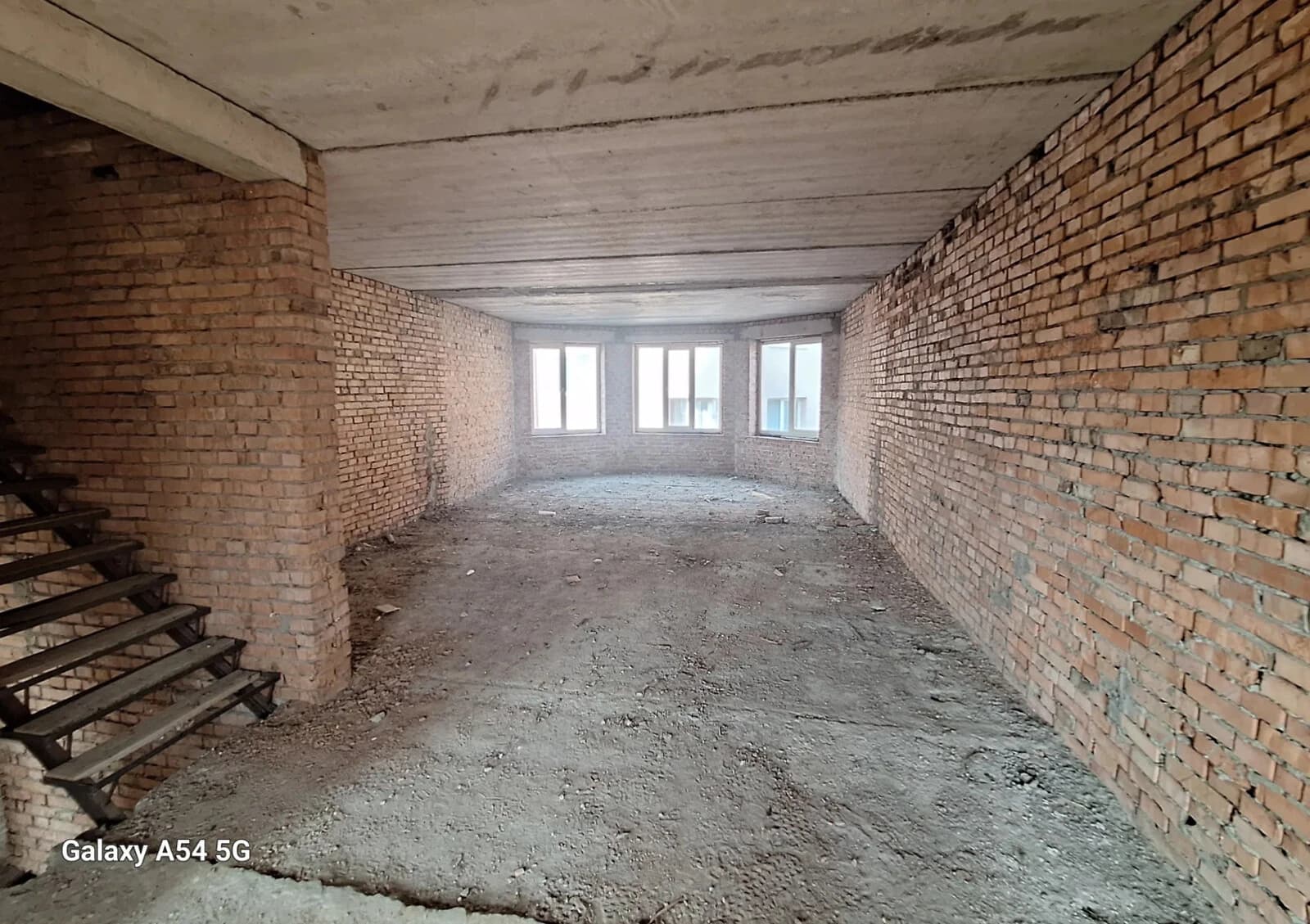 Таунхаус, Дивокрай: панорамні вікна, гараж із підвалом, 2 сотки - фото 5